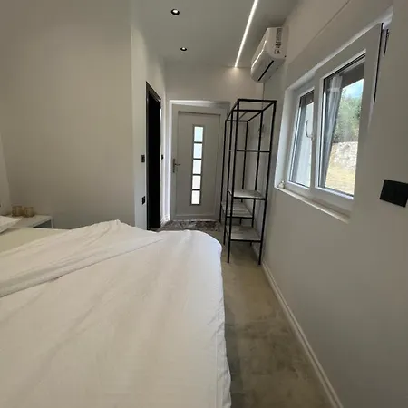 Apartamento Landliches Wohnen In Albanien *